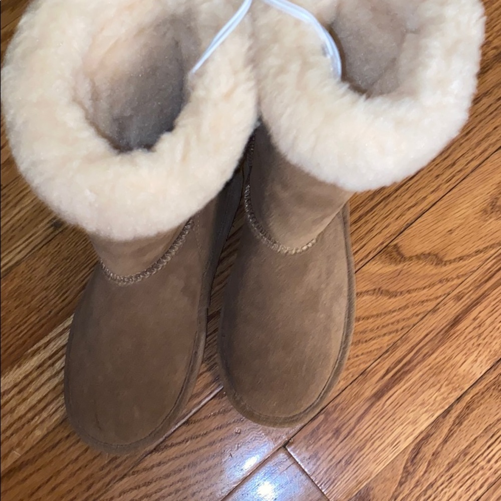 Bear paw boots